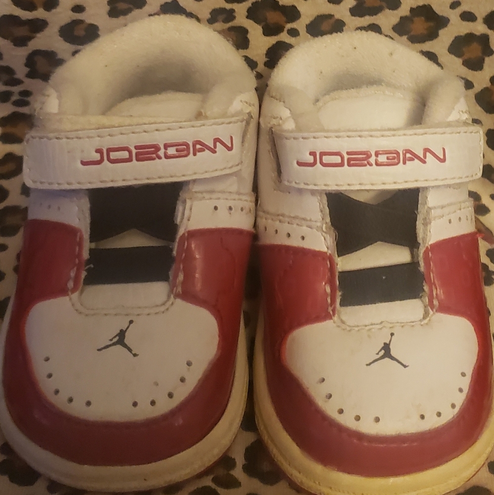Air Jordan 1 Flight Mid